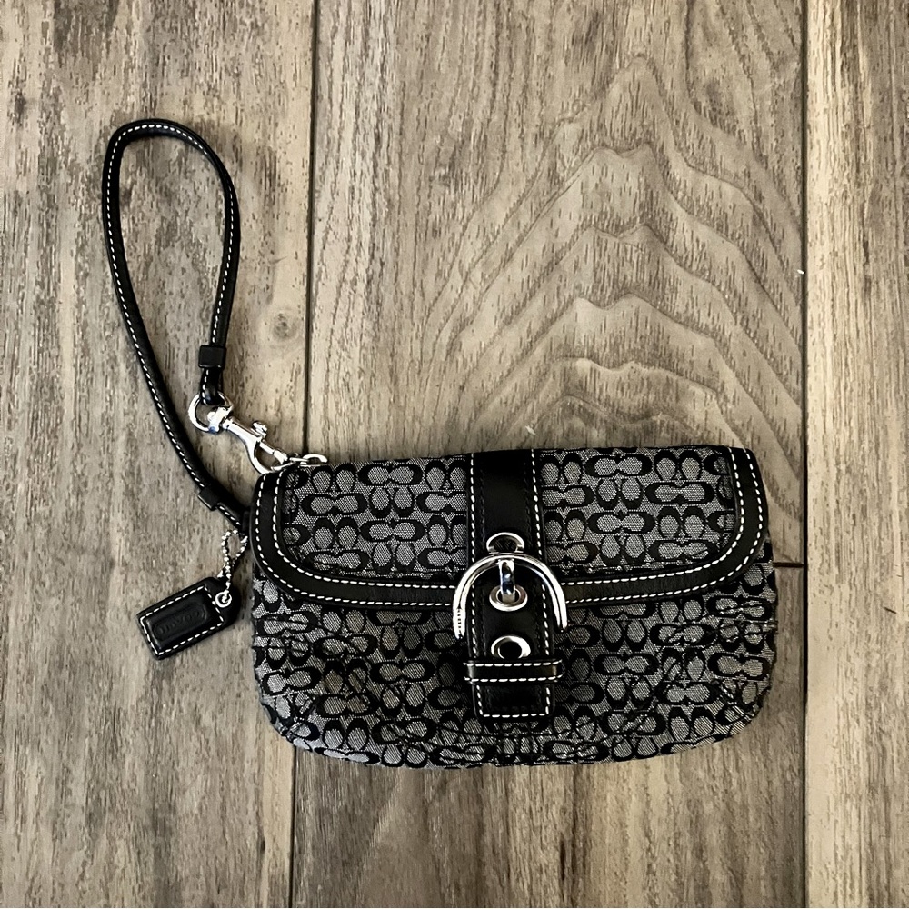 Vintage Coach small wristlet shoulder bag clutch